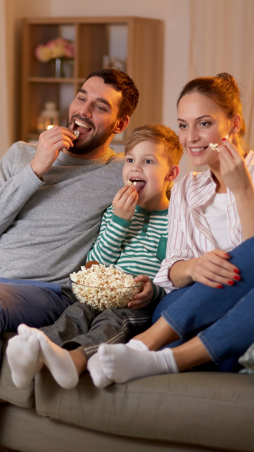 IPTV Subscription Plans, Family Watch IPTV United Kingdom & IPTV Europe Children Wife Husband IPTV